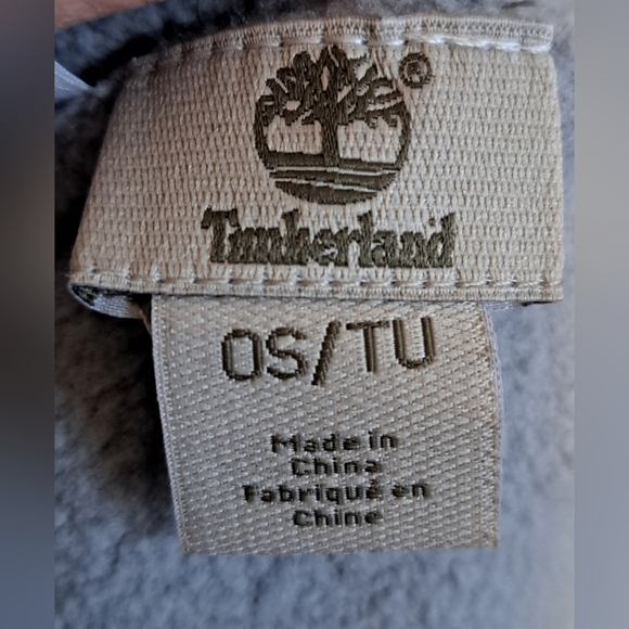 Timberland Fuzzy Pink Neutral Boho Winter Warm Beanie Hat w/ Big PomPom - Picture 5 of 6